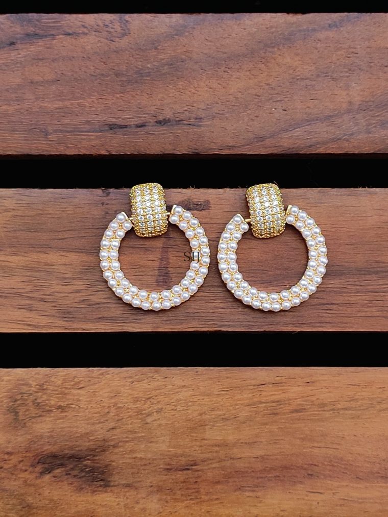 Round Shape Pearl Studded Ear Studs