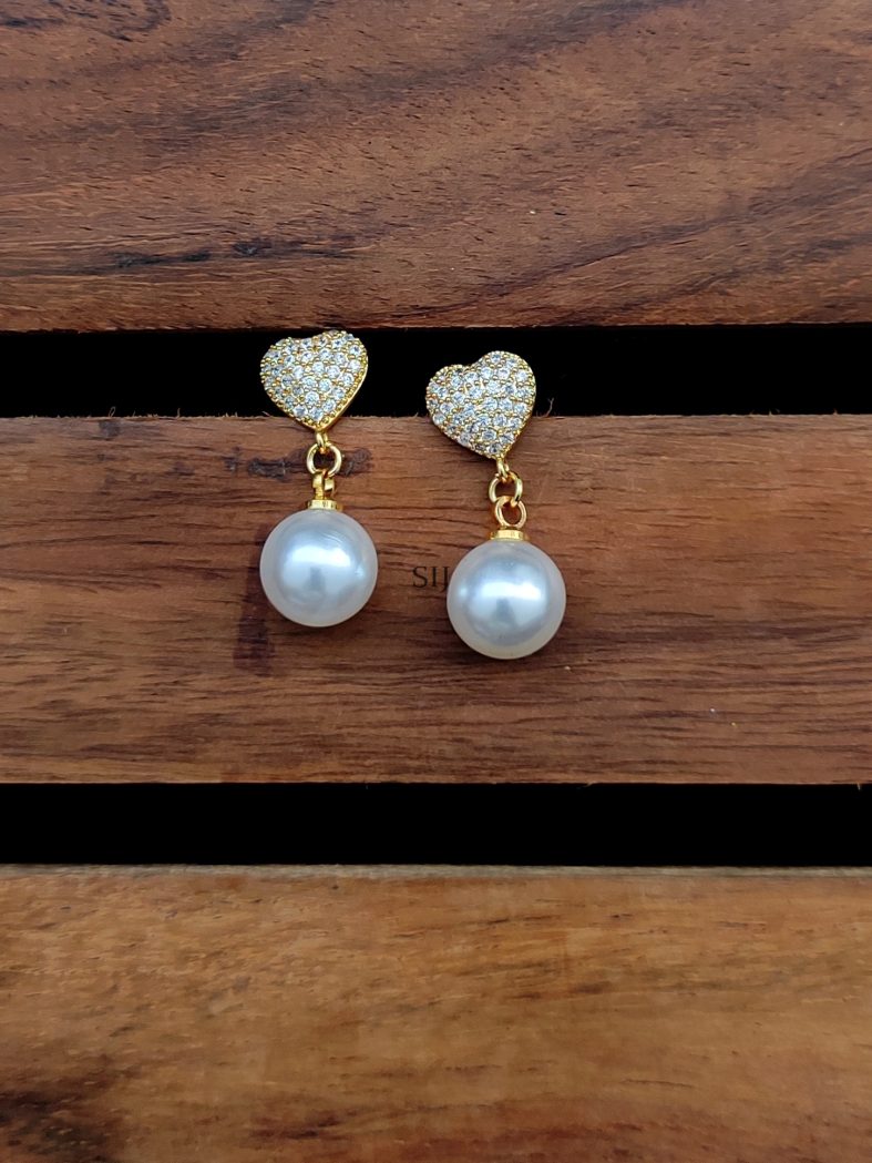 White Stone Studded Heart Shape Pearl Ear Studs