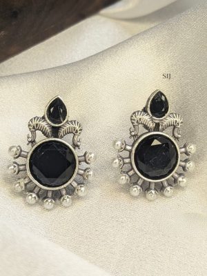 Oxidized Stone Stud Earrings With Pearls