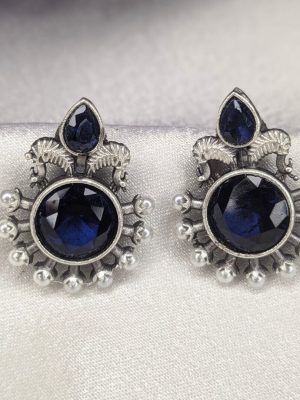 Oxidized Stone Stud Earrings With Pearls