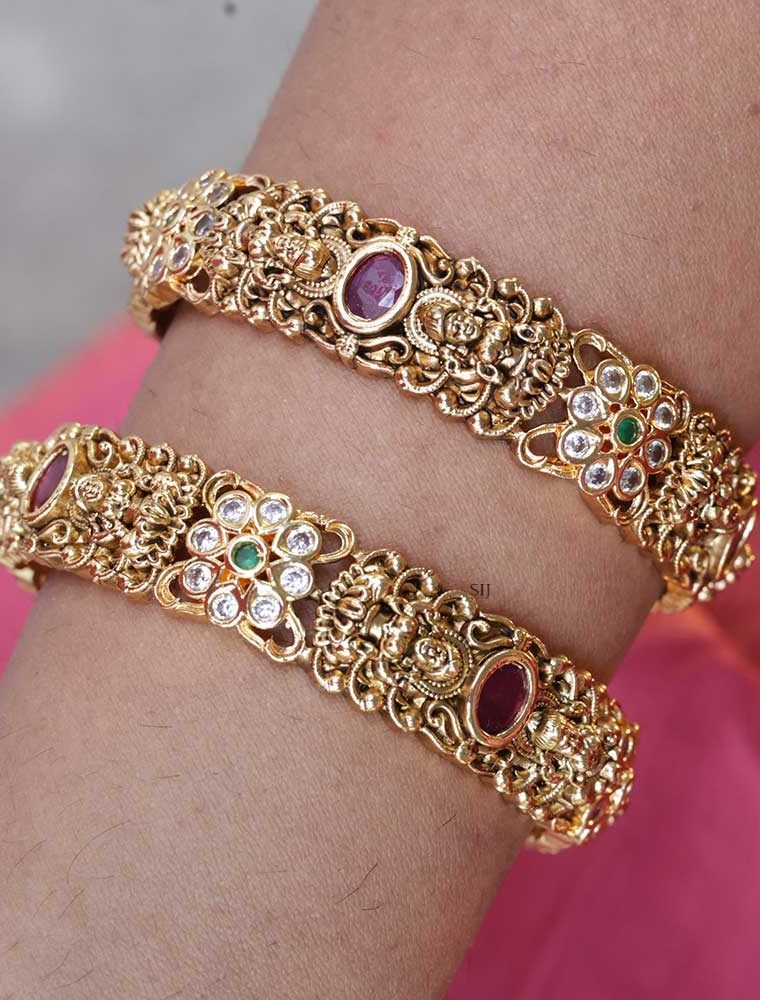 Traditional Lakshmi Bangles with Stones Flowers Design