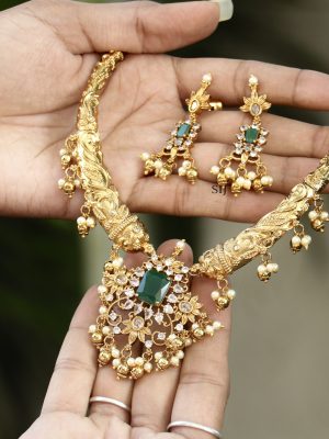 Imitation Hasli Kemp Stones Necklace Set