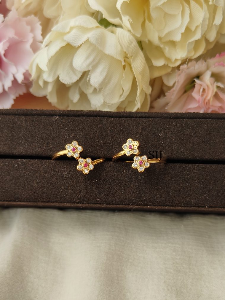 Traditional Gold Plated Flower Design Adjustable Toe Rings