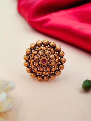 Antique Floral Design Finger Ring