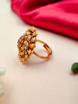 Antique Floral Design Finger Ring