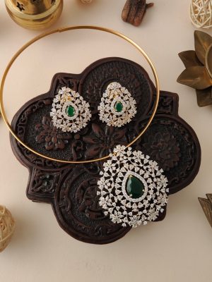 Artificial AD& Green Stones Hasli Necklace