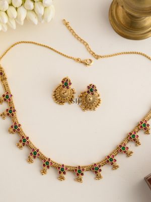 Floral Design Multicolor Kemp Stones Necklace