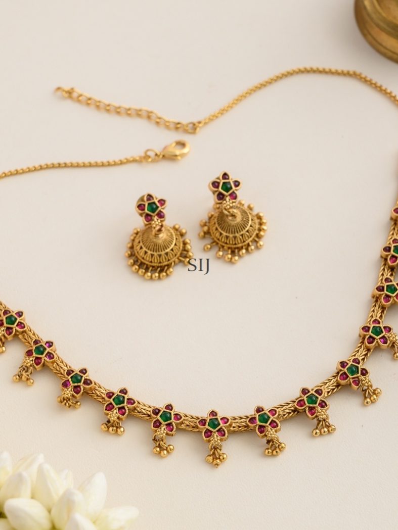 Floral Design Multicolor Kemp Stones Necklace