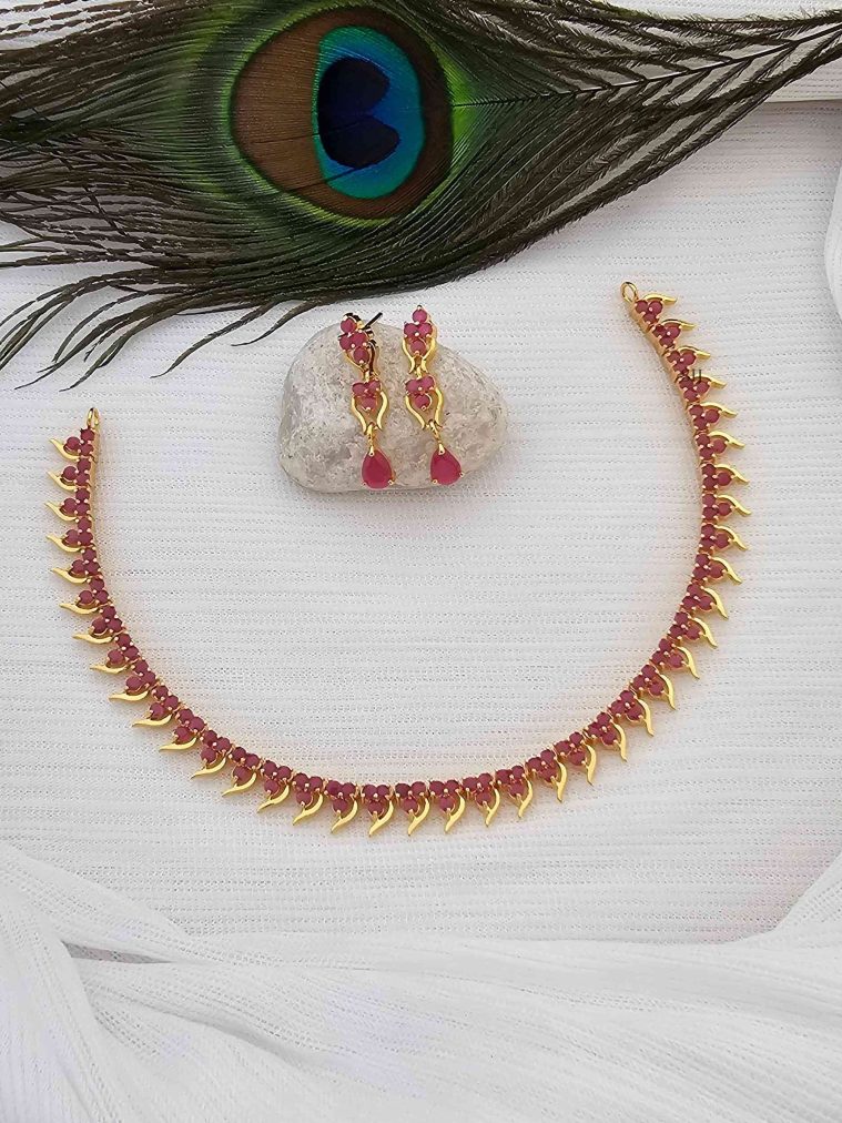 Matte Finish Ruby Stones Necklace