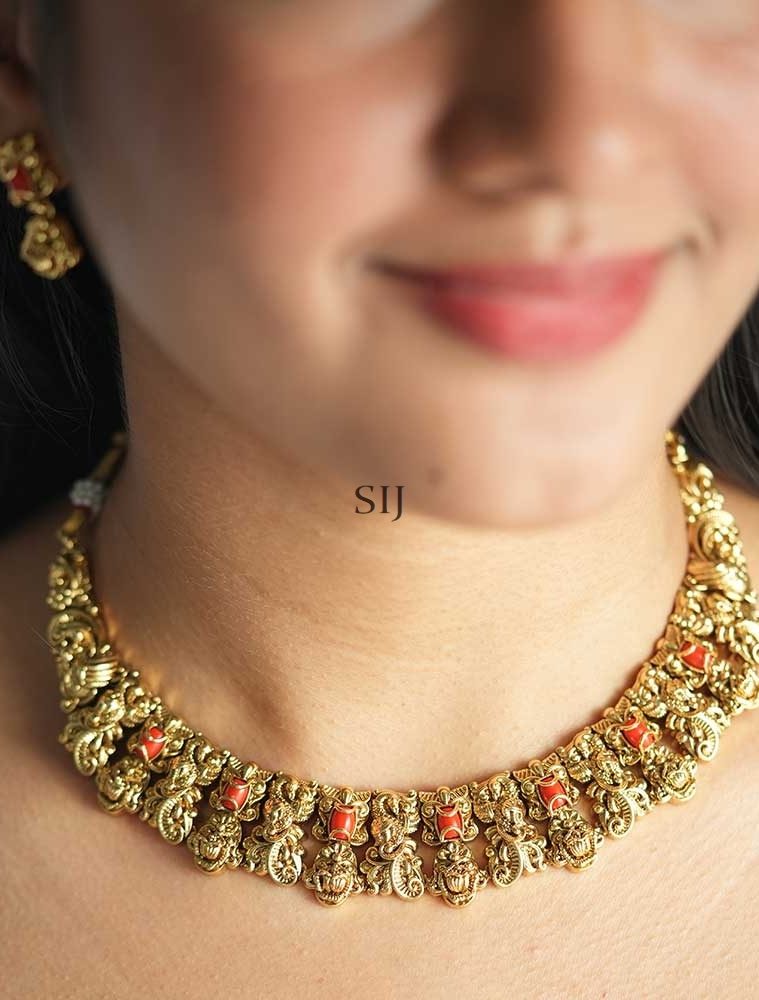 Sruthika Coral Beaded Studded Necklace