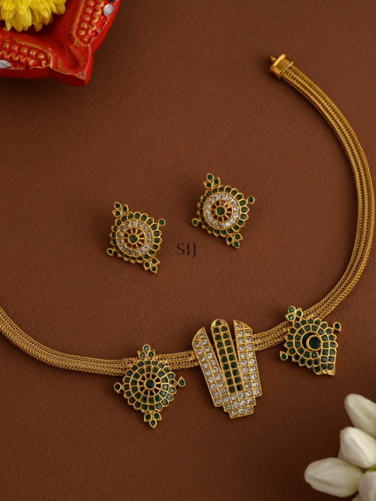 Traditional Namam Sangu Chakram Green Stones Necklace