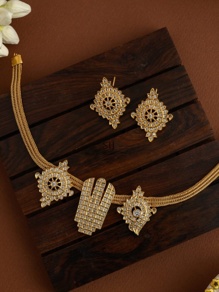 Traditional Namam Sangu Chakram White Stones Necklace