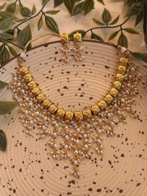 Imitation Gold Plated Pearl Beaded Necklace