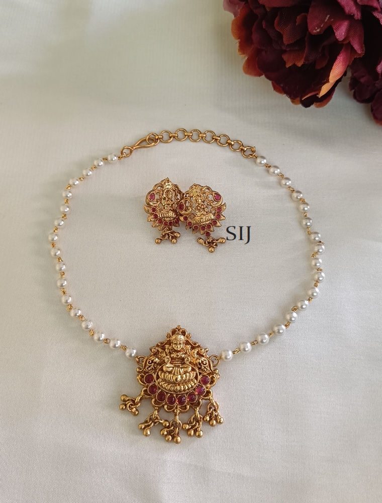 Traditional Lakshmi Pearl Choker Set