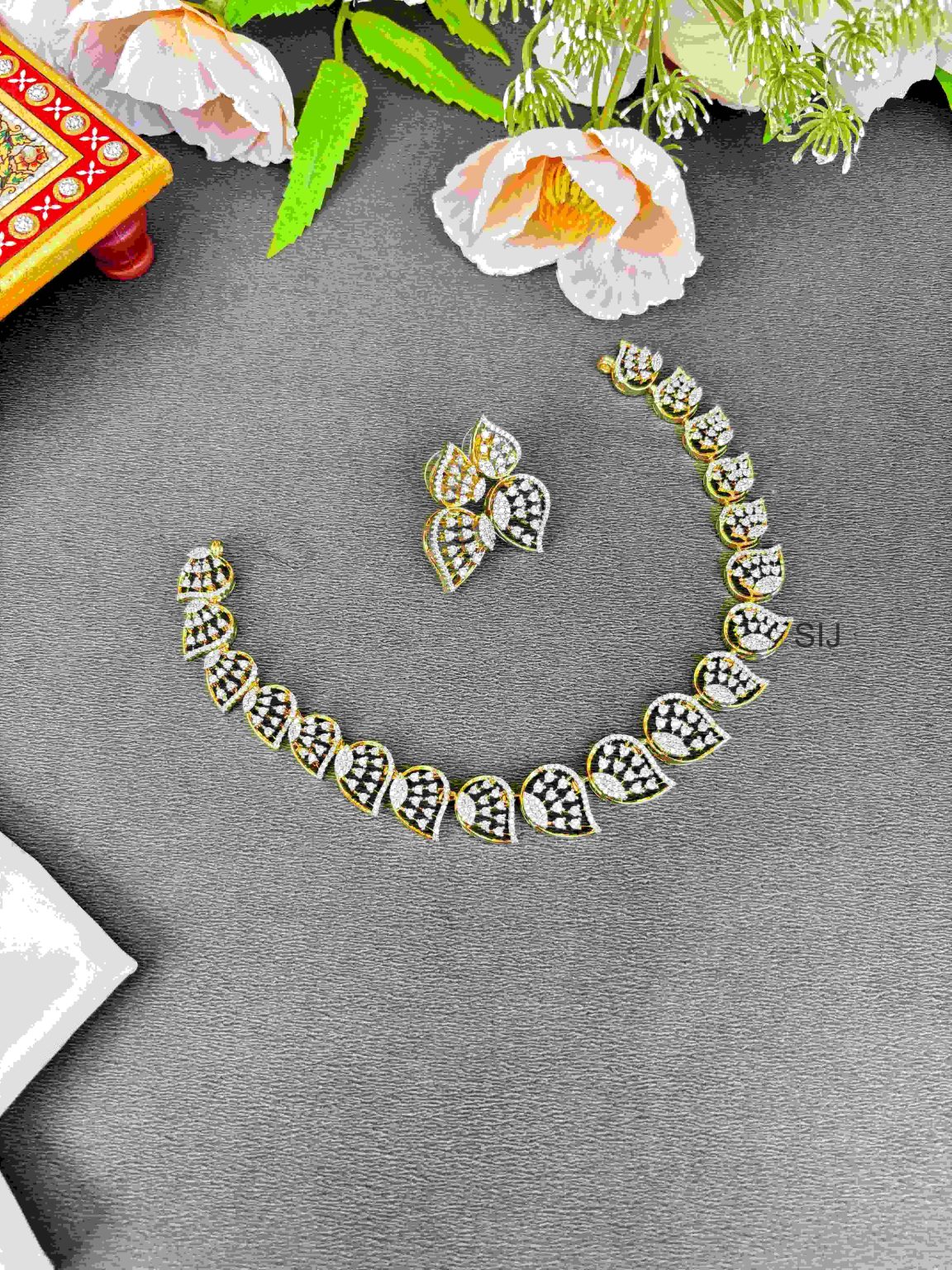 Artificial Diamond Replica Necklace Set