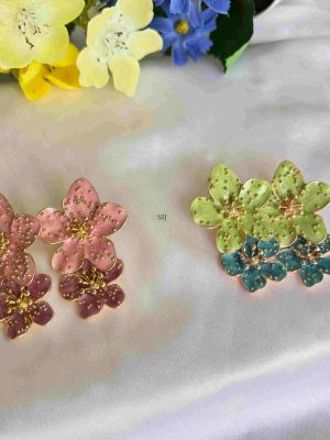 Double Flower Earrings With Gold Finish Dots