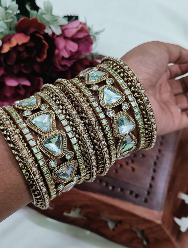 Gold Plated Kundan Bangle Set