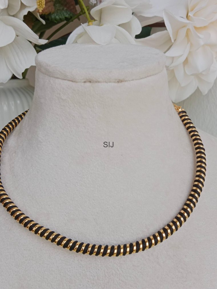 Imitation Black and Gold Hasli Necklace