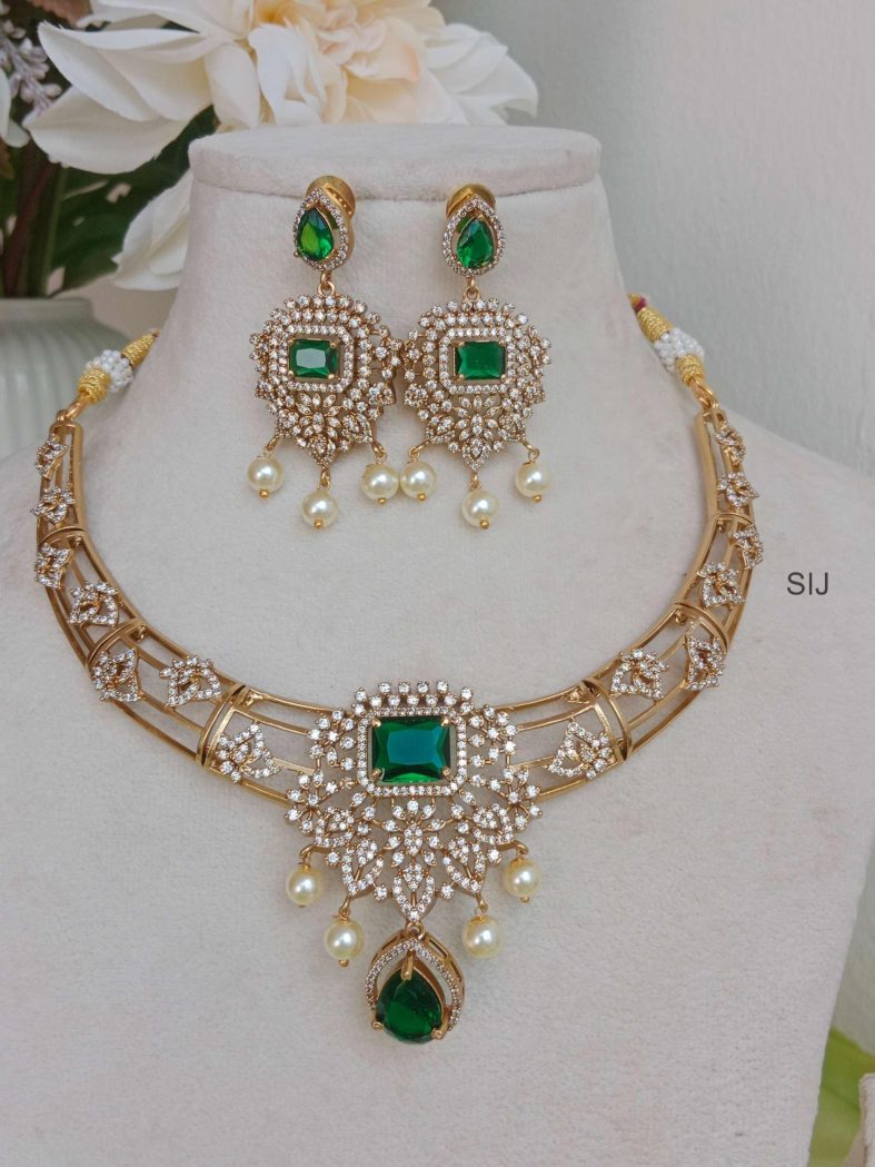 Traditional AD stones Emerald Hasli Necklace