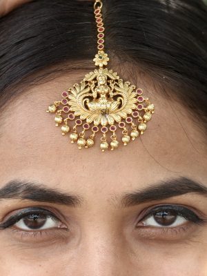 Matte Finish Lakshmi Devi Maang Tikka with Gold Beads