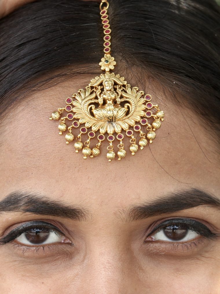 Matte Finish Lakshmi Devi Maang Tikka with Gold Beads