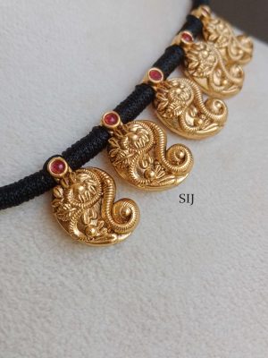 Imitation Black Thread Mango Design Necklace Set