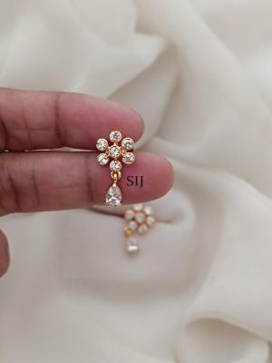 Traditional White Stones Flowe Design Earrings