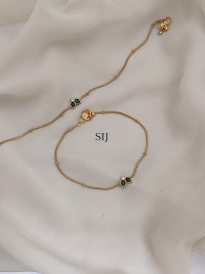 Daily Wear Emerald Stones Motif Chain Type Anklets