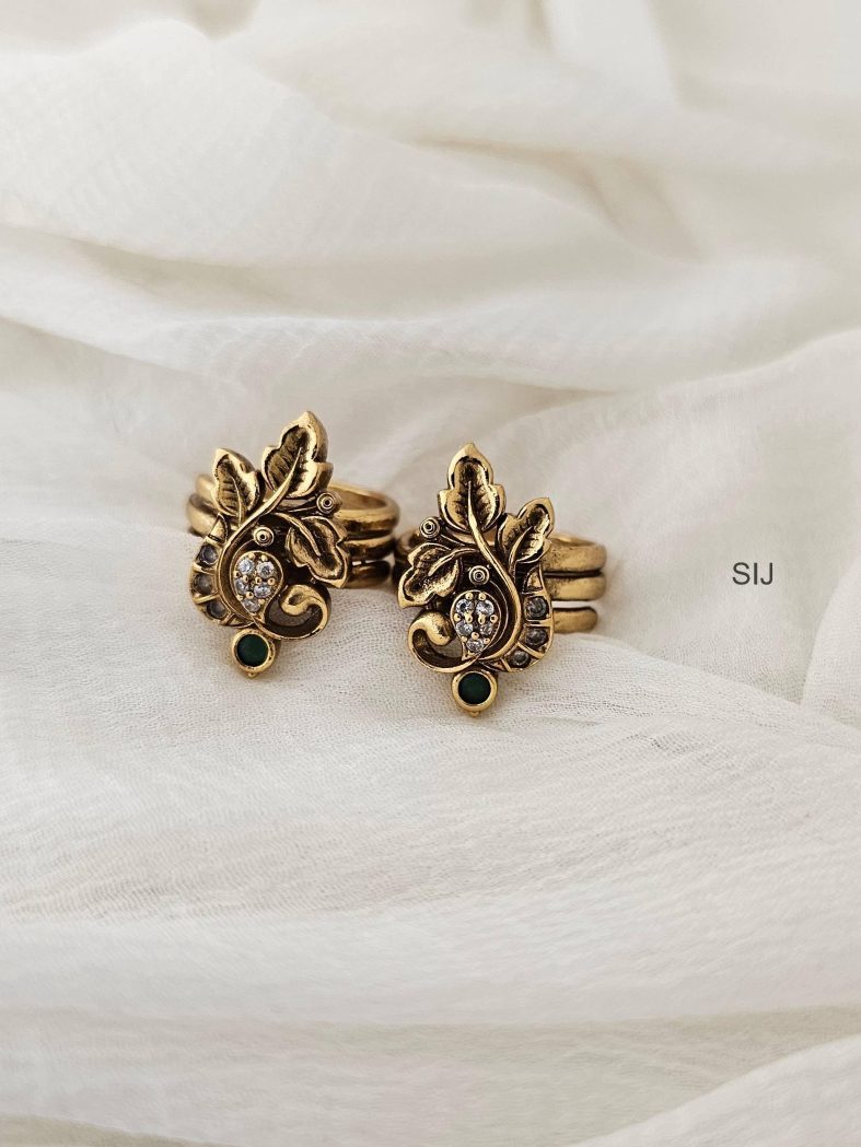 Antique Gold Finish Flower Plant Design Toe Rings