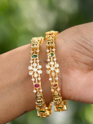 Gold Finish Multistone Kashi Bangles