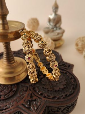 Imitation Kemp Stone Floral Lakshmi Nakshi Bangles