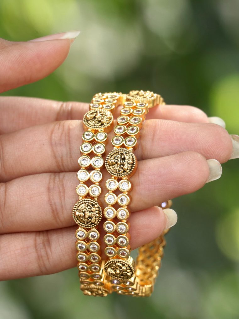 Lakshmi Motif Heera White Stone Bangles