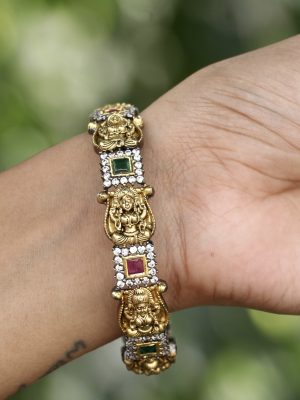 Shivani Shringar Victorian Bangles