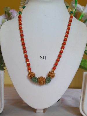 Coral And Emerald Stones Necklace Set