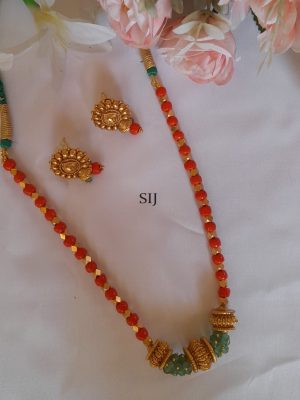 Coral And Emerald Stones Necklace Set