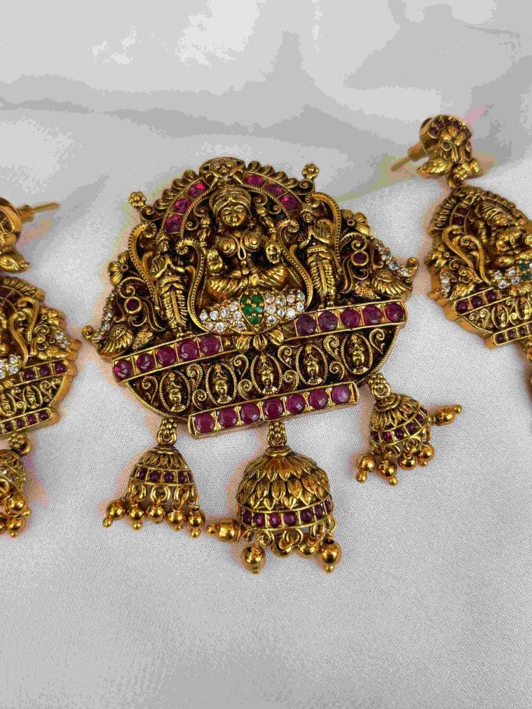 Antique Lakshmi Pendant Set with kemp Stones