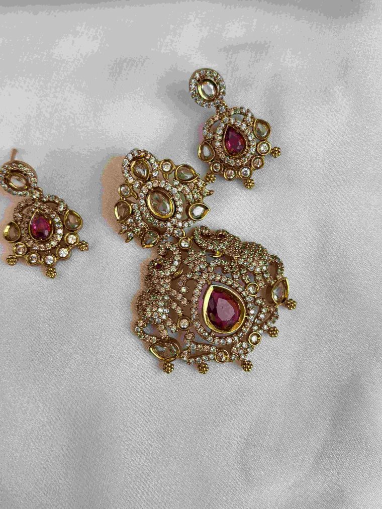 Victorian Dual Elephants with Ruby Stones Pendant Set