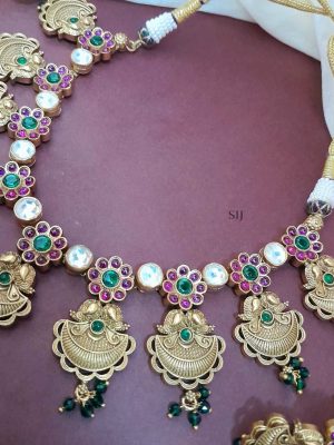 Antique Gold Finish Rajwadi Necklace Set