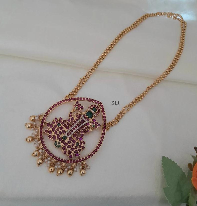 Goddess Mahalakshmi Kemp Temple Pendant & Chain