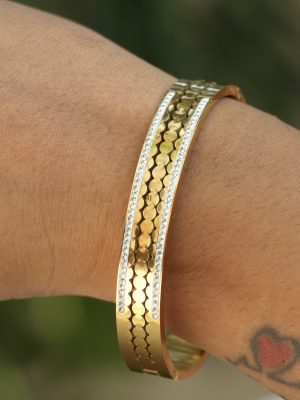 Gold Covering Tarnish Heritage Glow Bracelet