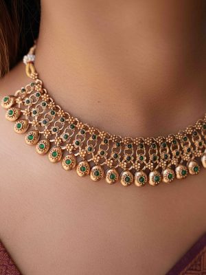 Matte Finish Emerald Stone Necklace Set