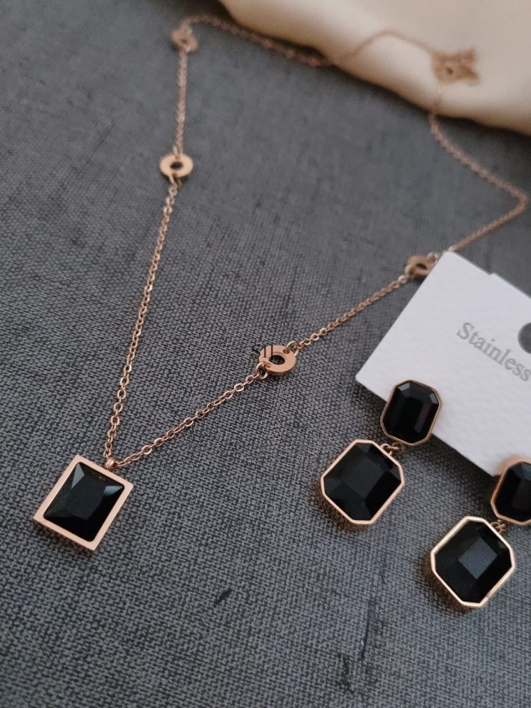 Rose Gold Black Stones Drop Chain set