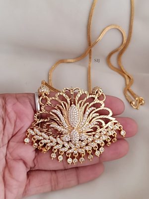 Gold Plated White Stones Flower Pendant Chain