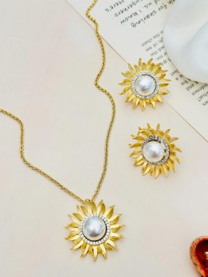 Gold Plated Pearl Sunflower Design Pendant Set