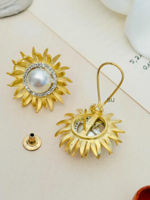 Gold Plated Pearl Sunflower Design Pendant Set