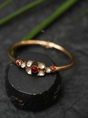 Red and White Kundan Leaf Motif Bracelet