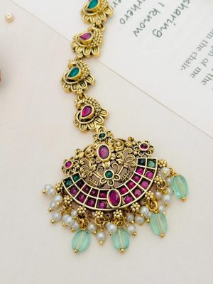 Multicolor Kemp Stones Studded Temple Maang Tikka