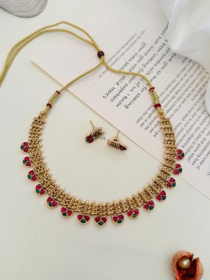 Multicolour Antique Finish Kemp Necklace