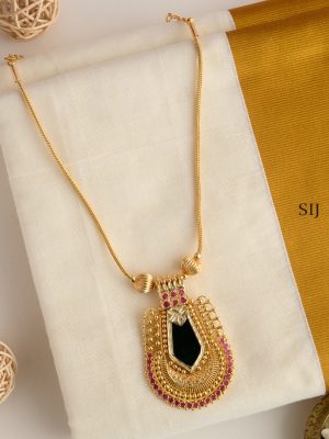 Kerala Style Green Nagapadam Pendant Chain Set