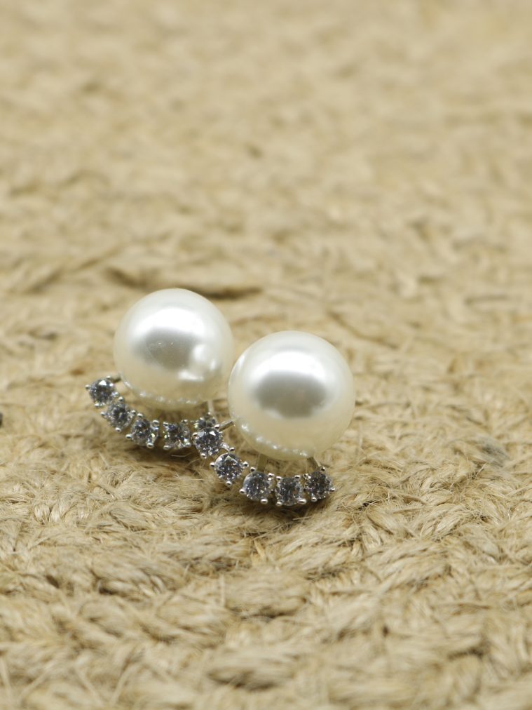 Pearl AD Stone Studs